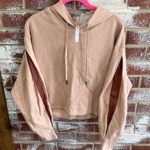 Fabletics Crop Mesh Colorblock Sleeve Taupe/Apricot Hoodie Size M Athleisure